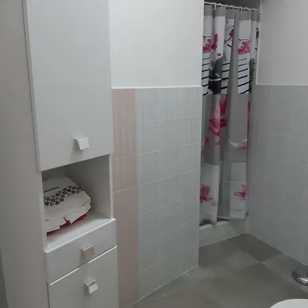 Casa Vacanza Due Torri Lejlighed *